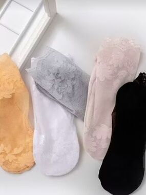 5 Pair Delicate Floral Lace Socks - Pastel Mix